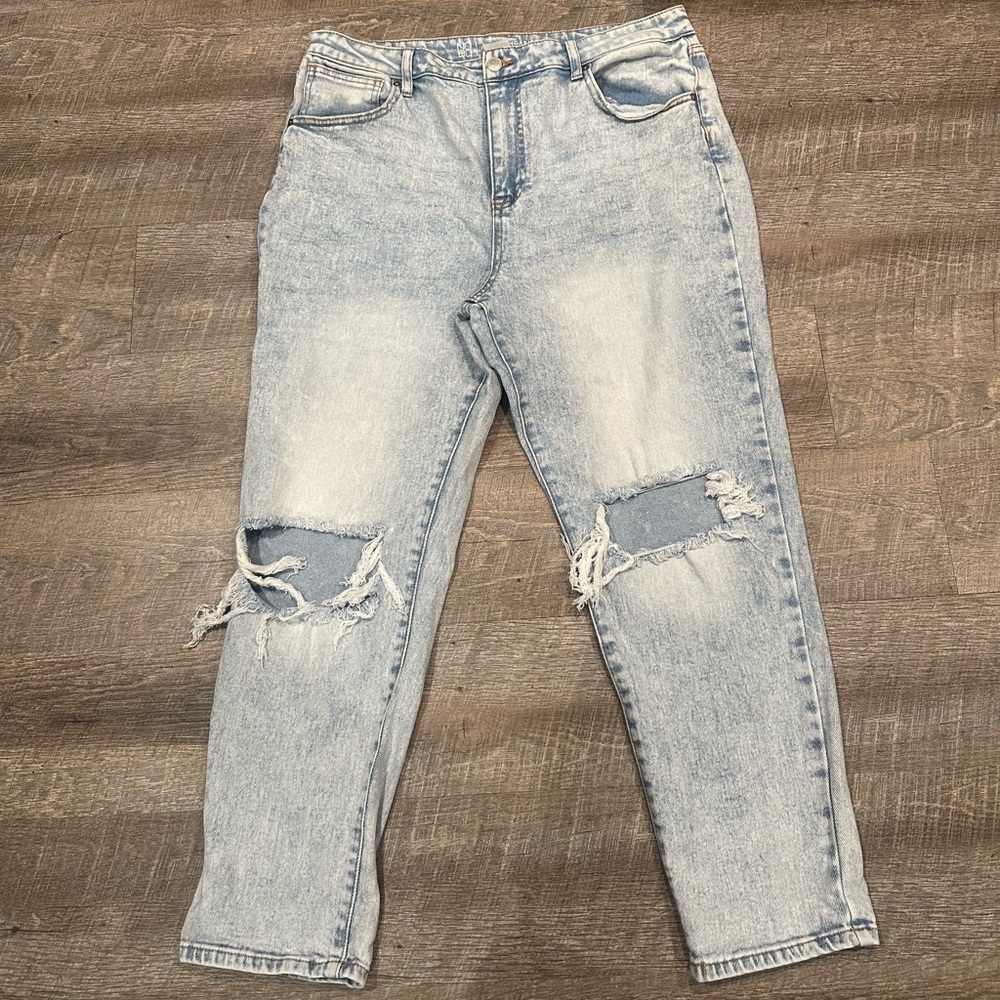 No Boundaries High Rise Distressed Mom Jeans
